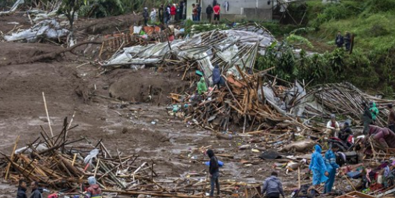 Duka di Cisarua, 25 Korban Tewas Berhasil Dievakuasi dari Timbunan Longsor Bandung Barat