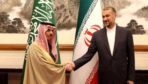 Telepon Diplomatik yang Mengguncang: Iran Ajak Arab Saudi Bersatu Lawan Tekanan Amerika Serikat
