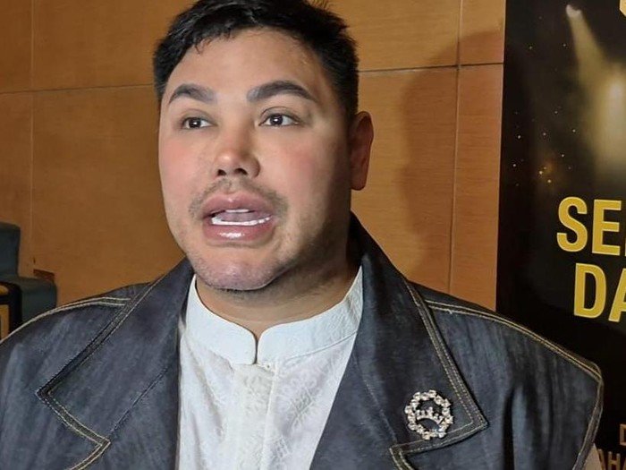 Ivan Gunawan Jadi Orang Tua Asuh 20 Santri