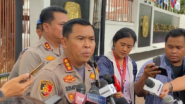 Jangan Terkecoh! Viral Pria Ngaku Polisi di Mal Mewah, Begini Faktanya.