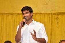 Respons Remaja India Soal Wacana Pelarangan Medsos