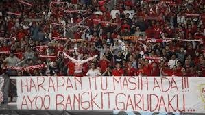 Fanatisme di Stadion: Energi Positif atau Ancaman bagi Sepak Bola?