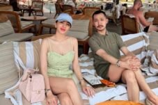 Cantiknya Angel Karamoy Pelesiran di Pulau Dewata