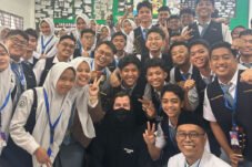 Gak Nyangka! Berawal dari Viral, Guru & Siswa Al-Azhar Kedatangan Tamu Spesial: Alan Walker!