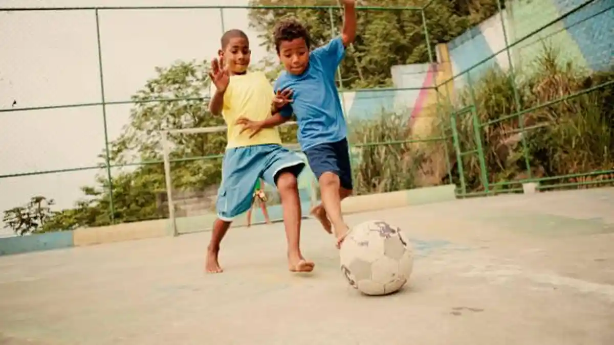 Dari Lapangan Kampung ke Panggung Dunia: Mimpi Besar Pemain Sepak Bola Pria