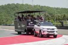 Ngabuburit Anti-Mainstream: Serunya Menunggu Buka Puasa di Aspal Sirkuit Mandalika