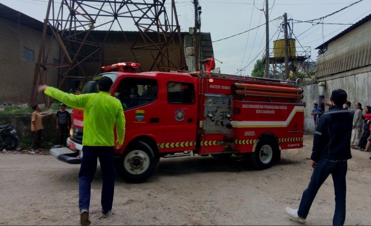 Kebakaran Pabrik Plastik di Babakan Ciparay Bandung, Api Lahap Gudang Penyimpanan