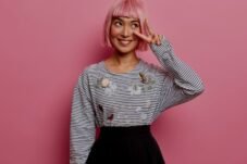 Cara Mengatasi Poni Kependekan agar Tetap Stylish dan Percaya Diri