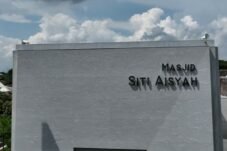 Menikmati Senja di Masjid Siti Aisyah Solo: Ngabuburit Syahdu Tak Perlu Mahal