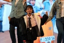 Penyanyi Cilik Indonesia Annisa Eksis di Final Kontes Modeling Asia