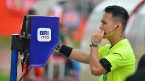 Dampak VAR terhadap Fair Play dan Kontroversi Pertandingan