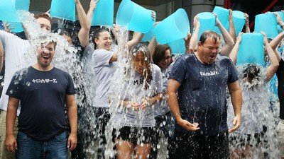 Mengenal Tren Baru Ice Bucket Challenge sebagai Gerakan Kesadaran Mental