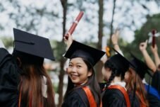 5 Beasiswa Tak Wajib Kembali ke Indonesia, Ada Apa Saja?