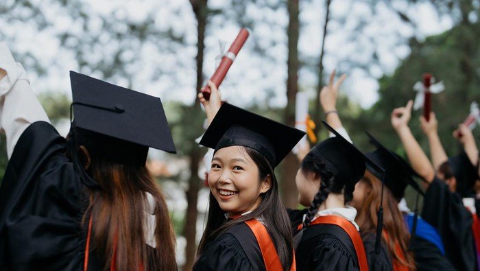 5 Beasiswa Tak Wajib Kembali ke Indonesia, Ada Apa Saja?