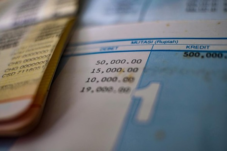 OJK Buka Suara Soal Jual Beli Rekening: Bahaya Nyata Menanti!