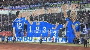 Bobotoh dan Persib Bandung: Menang Ngerayain, Kalah Tetap Datang Lagi