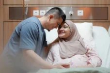Tangis Bahagia Irwansyah Pecah, Puji Pengorbanan Zaskia Sungkar di Kelahiran Anak Kedua