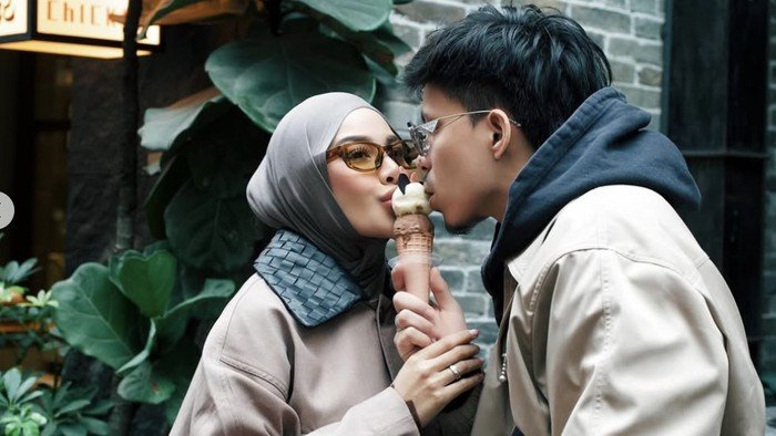 Atta Halilintar Pasang Badan Saat Keluarganya Disebut Cuek ke Aurel