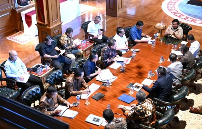 Rapat Prabowo di Hambalang Minggu Malam Bahas Perundingan Tarif RI-AS