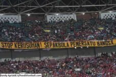 Mengapa Mereka Begitu Fanatik? Psikologi di Balik Cinta Berlebihan pada Klub Bola