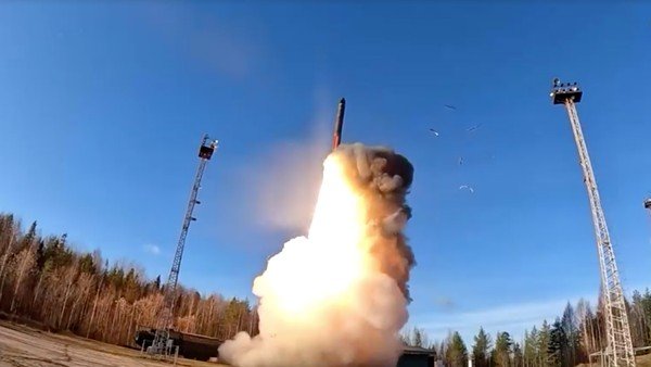 Berakhirnya Perjanjian Nuklir New START AS-Rusia: Ancaman Internasional